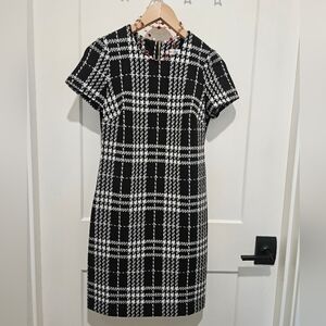 Black and white plaid short sleeve dress
